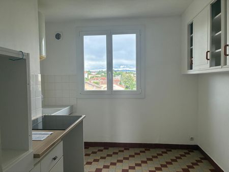 Location Appartement 4 pièces 63m² VALENCE 26000 - Photo 5