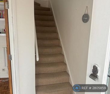 3 bedroom terraced house to rent - Photo 4