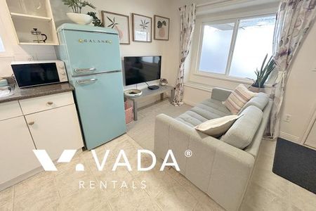 Furnished, 2 Bed 1.5 Bath Garden Suite For Rent - Photo 2