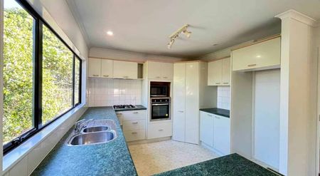 Renovated Five Bedroom House In Top School Zones - Photo 4