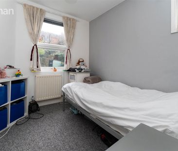 4 bedroom terraced house to rent - Photo 4