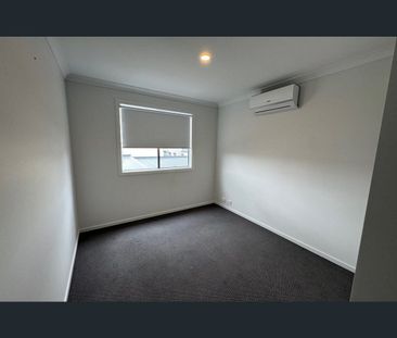 19 Parkfield Drive, Charlemont, Vic 3217 - Photo 3