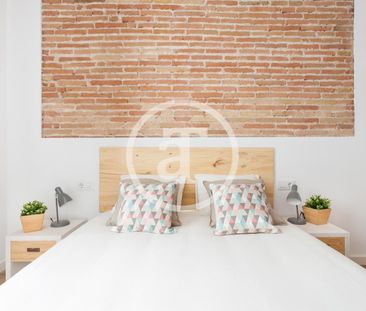 Piso de alquiler en Carrer de la Paloma, El Raval - Photo 1