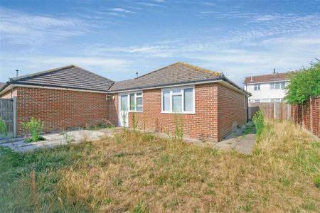 Pond Lees Close, Dagenham RM10, London - Photo 5