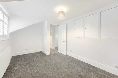 Broughton Street, Battersea, SW8 - Photo 3