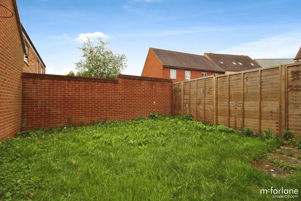 3 bedroom semi-detached house to rent - Photo 1