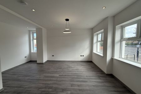 London Road - Photo 2