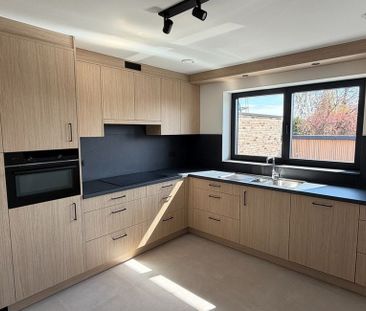 Appartement te huur in Zonhoven voor € 1.375 met 3 slaapkamers - Photo 3