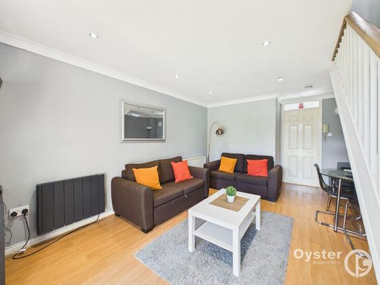 2 bedroom terraced house to rent - Photo 1