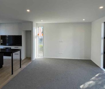 New Three Bedroom Townhouse - Photo 1