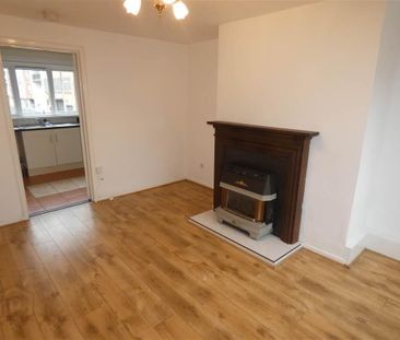 60 St. Georges Gardens, Sandy Row, Belfast, BT12 5FJ - Photo 2
