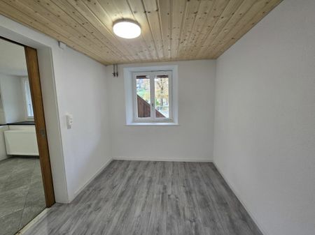 2.5-room apartment on the ground floor - Photo 3