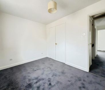 2 bedroom property to rent - Photo 3