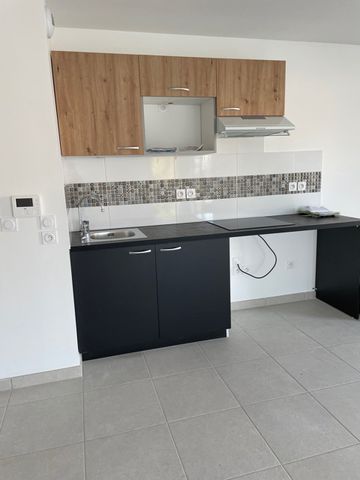 Location Appartement 3 pièces 68m² - Photo 4