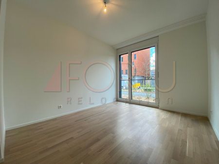 New 5.5-room apartment in HM with 2 balconies near Bâtie - Photo 3