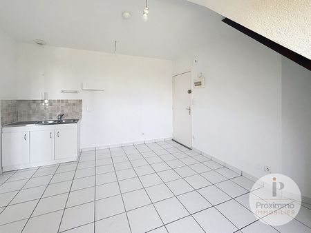 Location Appartement 2 pièces 27m² - Photo 3
