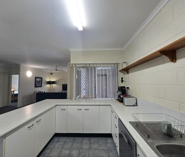 /// APPLICATION APPROVED //// FURNISHED TOWNHOUSE IN A GREAT LOCATI... - Photo 6