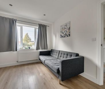 4 bedroom townhouse to rent - Photo 2