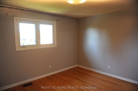 1618 Corkstone Glade #Upper - Photo 2