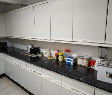 1 bedroom in a house share to rent - Photo 6