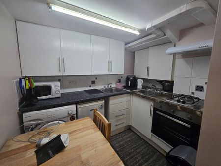 Forburg Road, London N16 - Photo 3