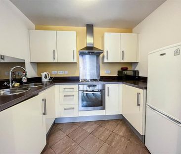 2 bedroom apartment to rent - Photo 6