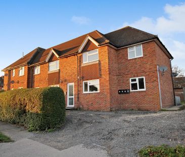 2 bedroom maisonette to rent - Photo 6
