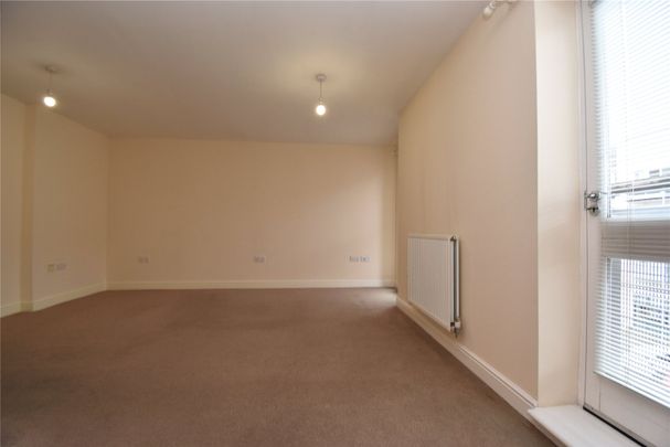 Compair Crescent, Ipswich, Suffolk, IP2 0EH - Photo 1