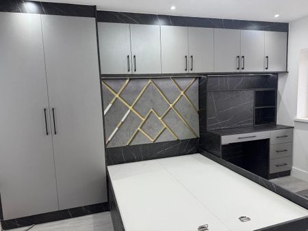 4 bedroom semi-detached house to rent - Photo 5