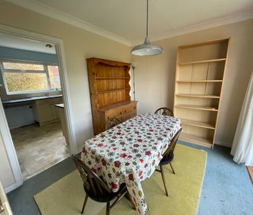 3 bedroom house to rent Pine Ridge, Tonbridge, TN10 - Photo 3