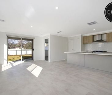 153 Eastern Circuit, East Albury - Photo 5