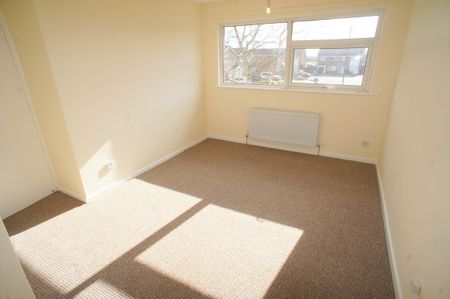 3 bedroom house to rent Heathcote Close, Alvaston, Derby V, Derbyshire, DE24 - Photo 3