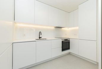 1 Bedroom Apartment with a view, Largo do Rato, Lisboa