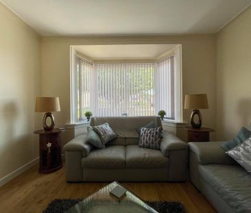 4 bedroom bungalow to rent - Photo 4