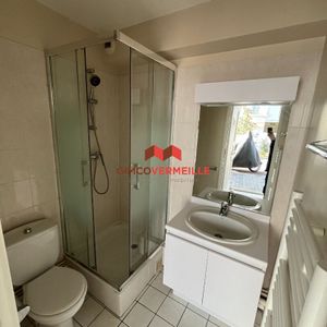 Location Appartement 1 pièce 22m² - Photo 2