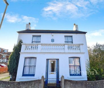 3 bedroom detached house to rent - Photo 3