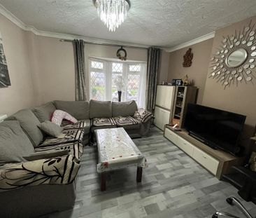 4 bedroom house to rent - Photo 2