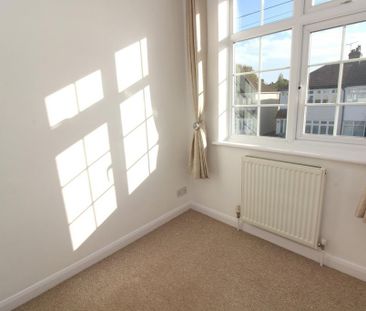 3 bedroom end of terrace house to rent - Photo 1