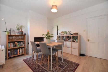 3 bedroom terraced house to rent - Photo 2