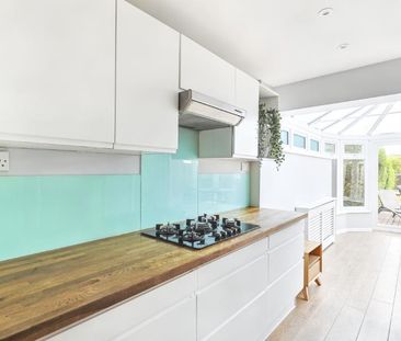 3 bedroom terraced house to rent - Photo 2