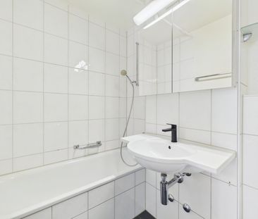 Helle 3.5-Zimmer-Wohnung mit vielseitiger Raumaufteilung - Foto 5