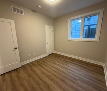 For Lease - 304 ELMGROVE Avenue Unit# 2, Westboro - Hampton Park, O... - Photo 2