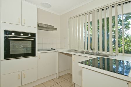 Low Maintenance 3 Bedroom Unit on Maple Court - Photo 2
