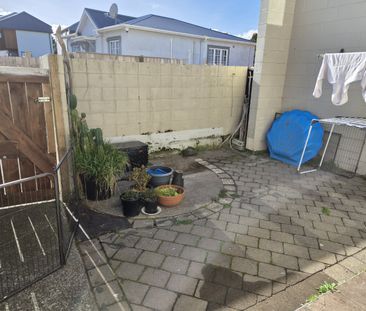 120 Randwick Rd, Moera - Photo 4