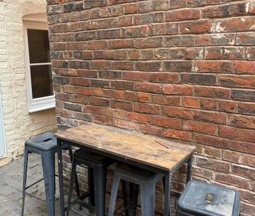 3 bedroom terraced house to rent - Photo 3