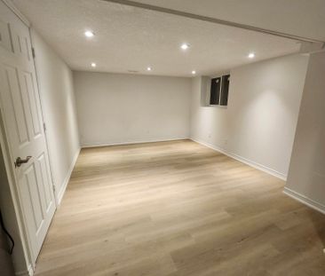 For Lease - 45 CLYTHE CREEK Drive Unit# Basement, Guelph, Ontario - Photo 5