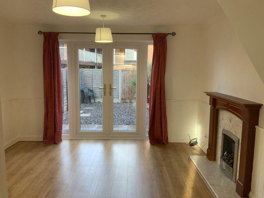 2 bedroom terraced house to rent - Photo 1