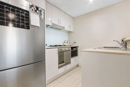 Deposit Taken - One Bedroom Apartment with Study - Photo 3