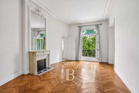 Tout savoir sur cet appartement dans le quartier Saint Thomas d'Aquin, à Paris 7ème - Photo 5
