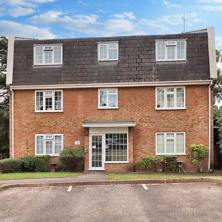 The Birches, Woking - 1 bedroomProperty for lettings - Seymours - Photo 4